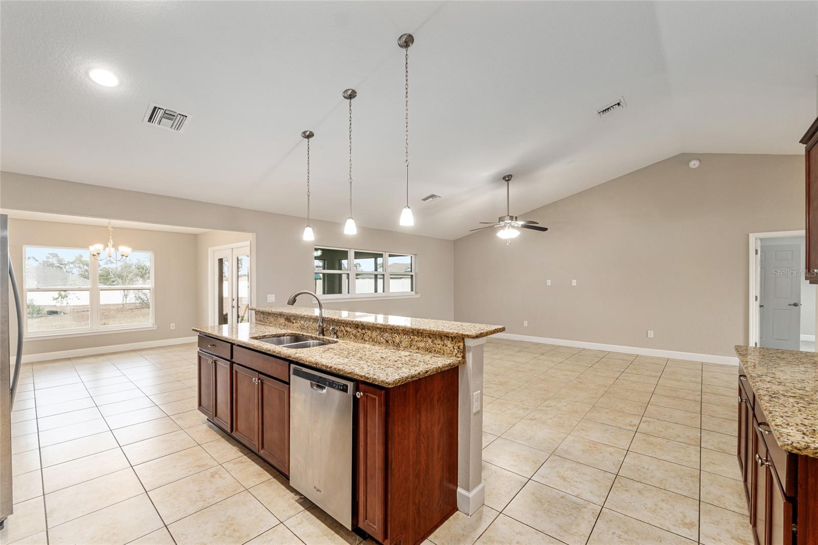 OCALA WATERWAY ESTATE - Residential