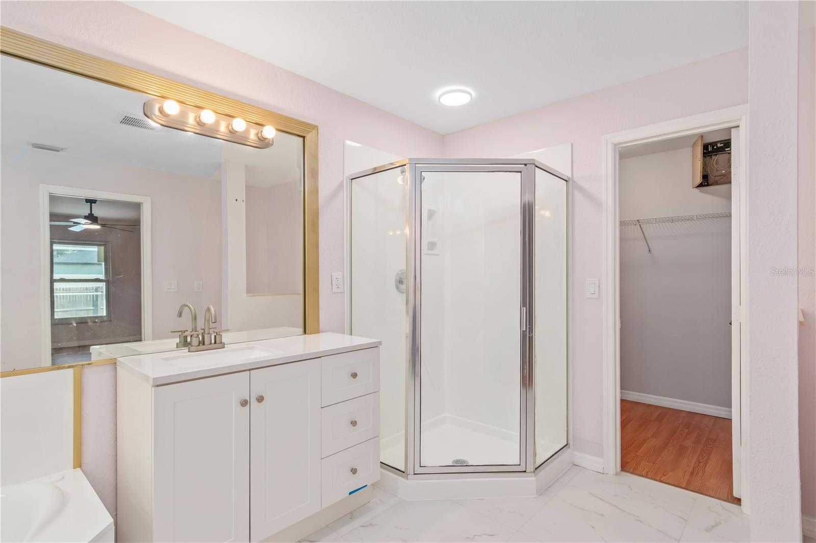 MARION OAKS UN 01 - Residential Lease