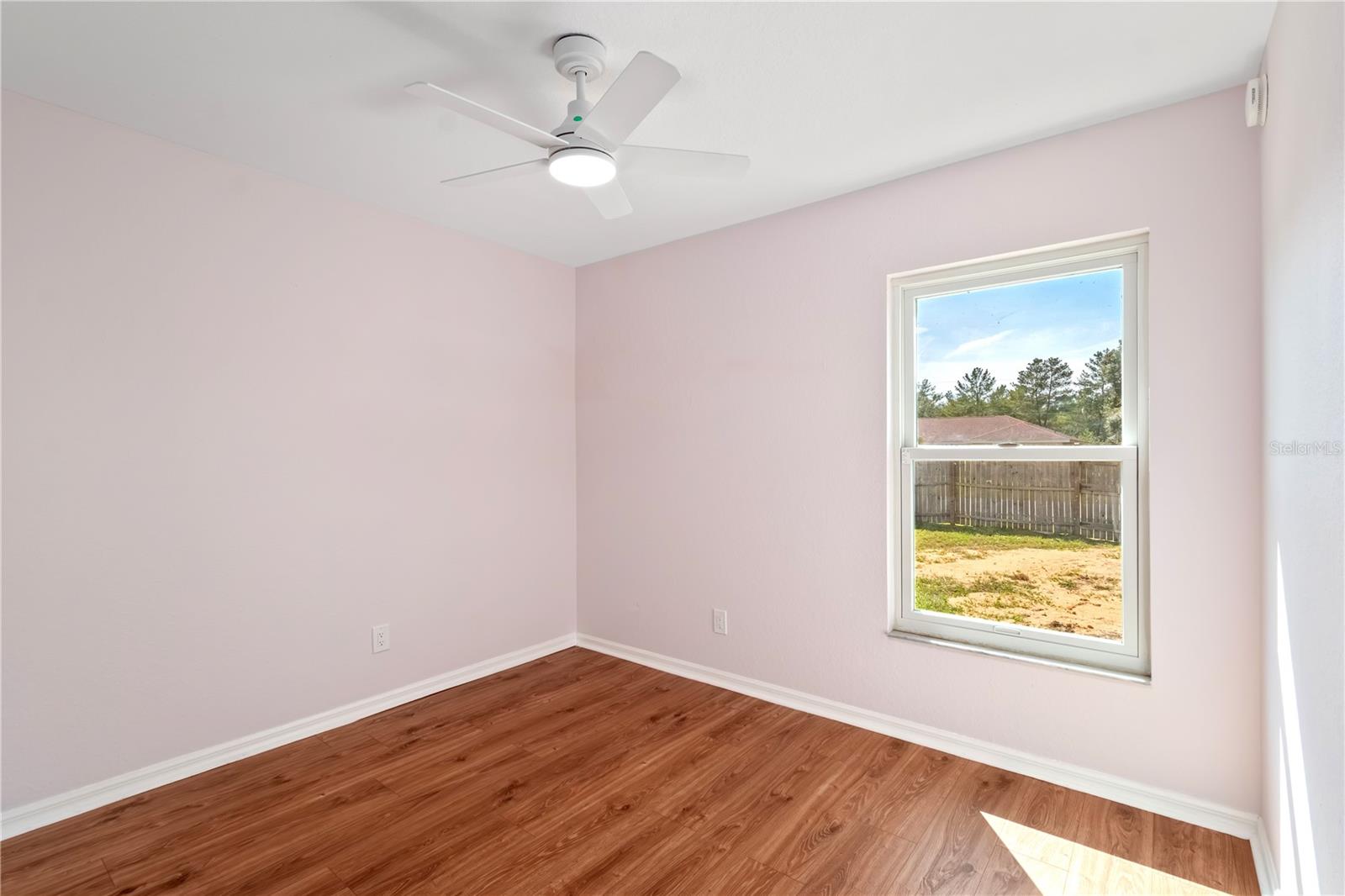 MARION OAKS UN 01 - Residential Lease