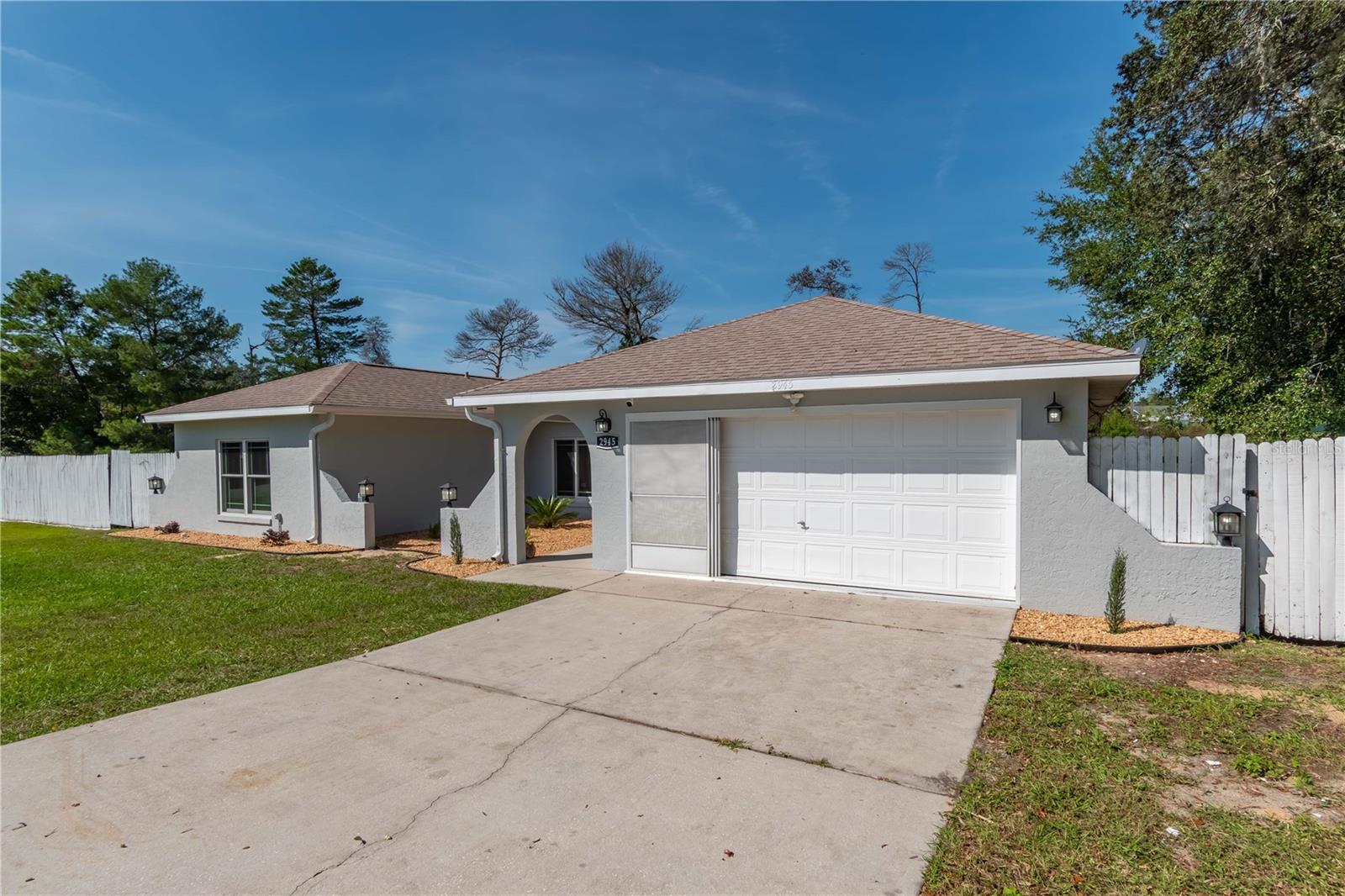 MARION OAKS UN 01 - Residential Lease