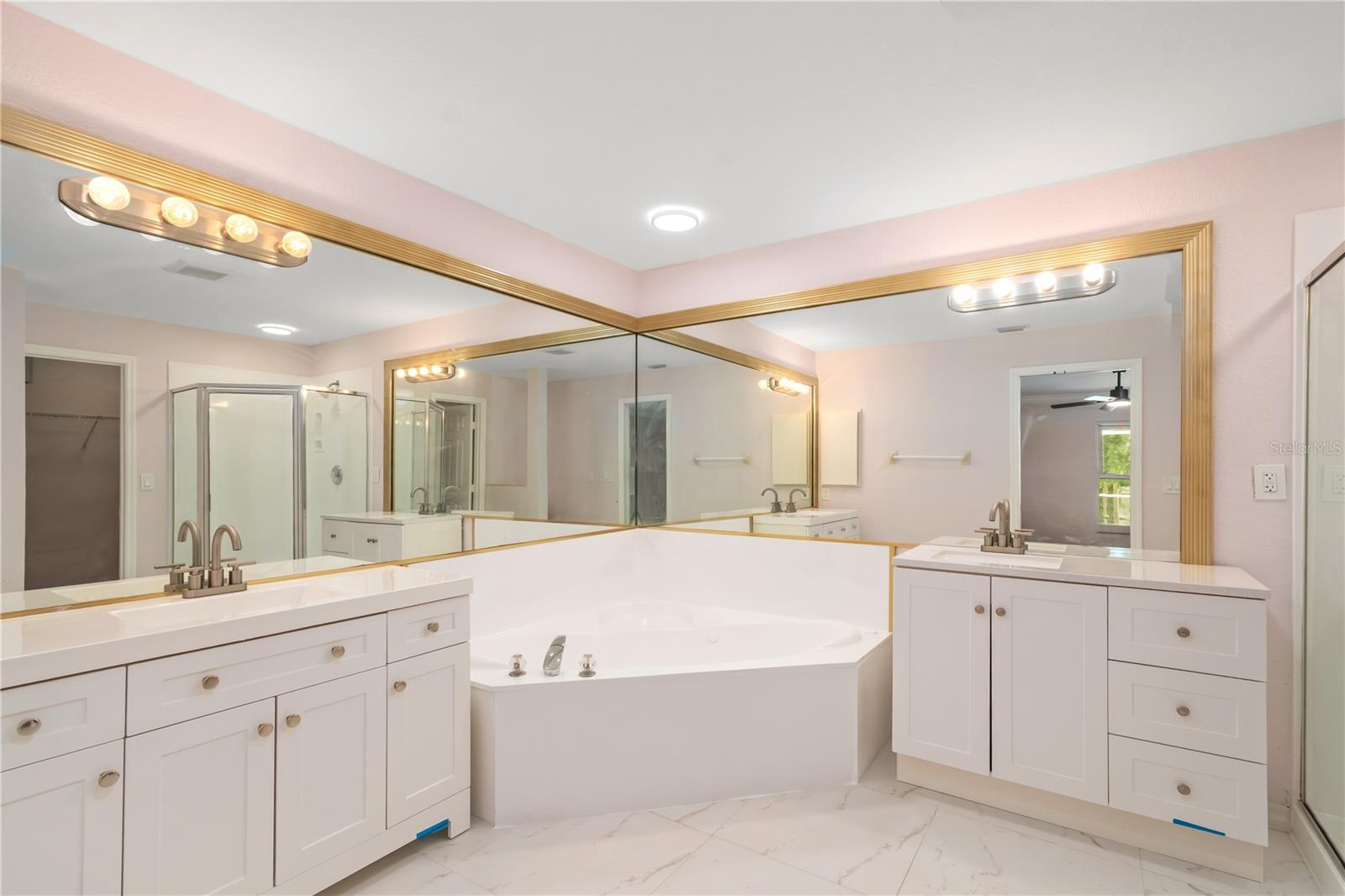 MARION OAKS UN 01 - Residential Lease