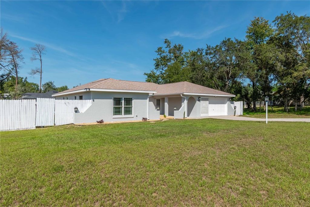 Photo of 2945 SW 144th Place, Ocala, FL 34473 (MLS # OM712642)