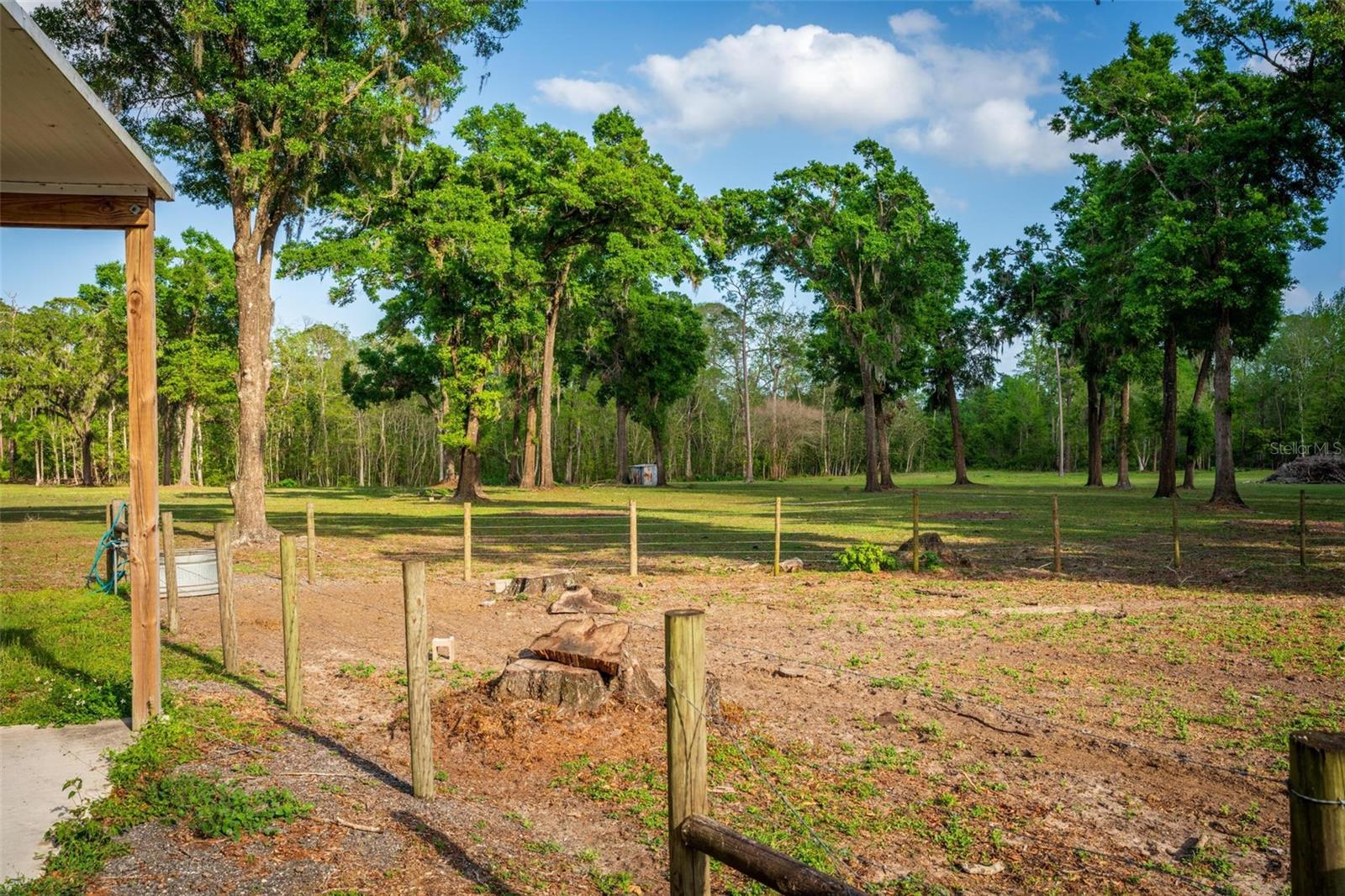 ACREAGE & UNREC - Land