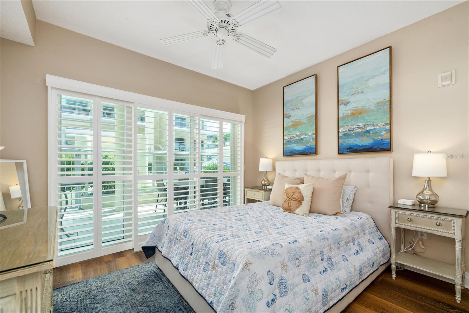 CRESCENT SIESTA KEY - Residential