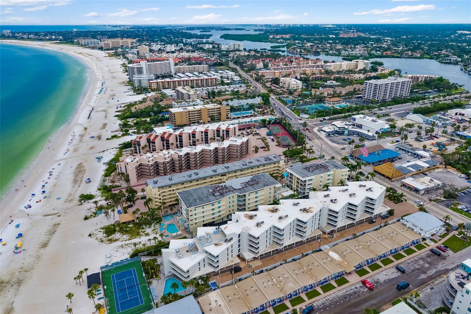 CRESCENT SIESTA KEY - Residential