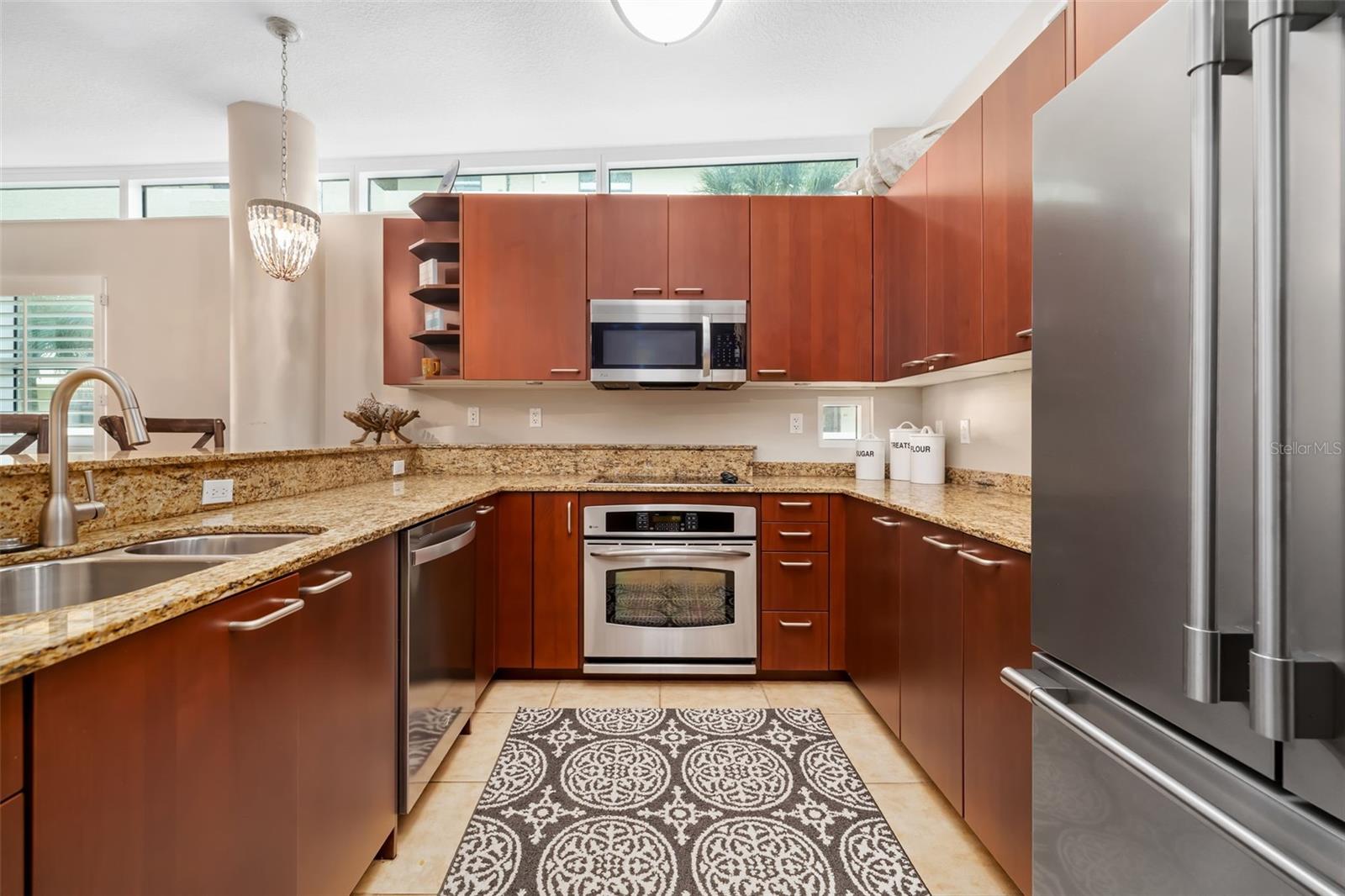 CRESCENT SIESTA KEY - Residential