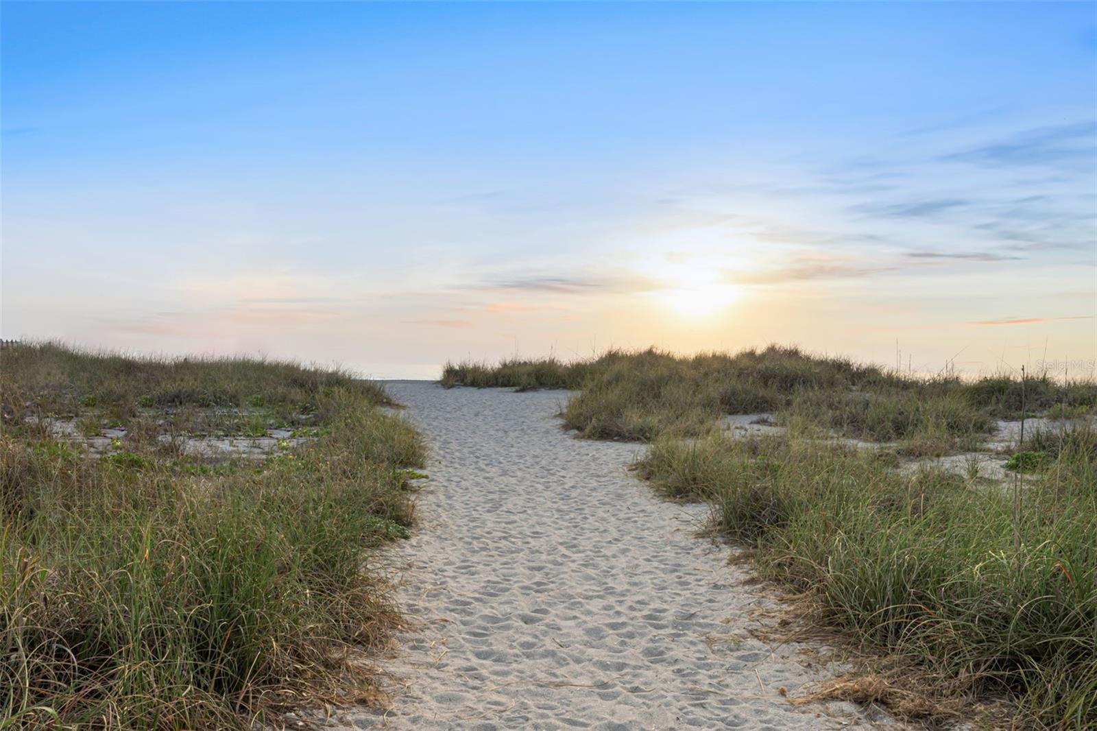CRESCENT SIESTA KEY - Residential