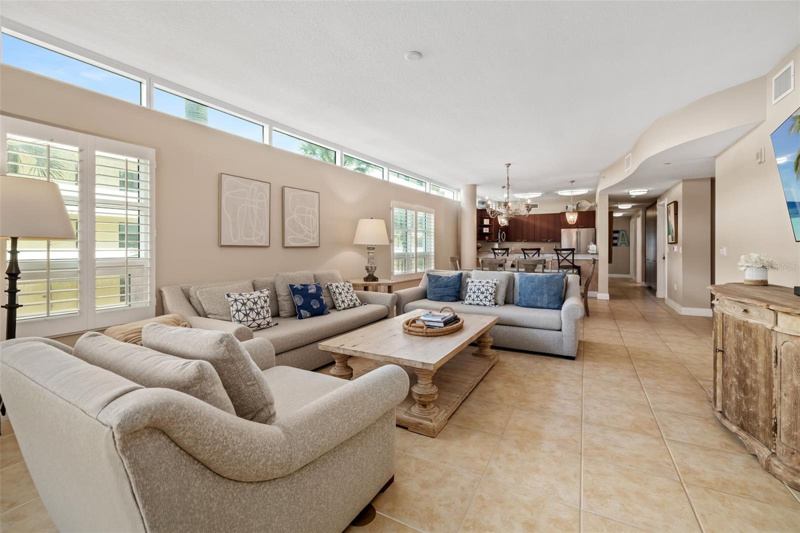 CRESCENT SIESTA KEY - Residential