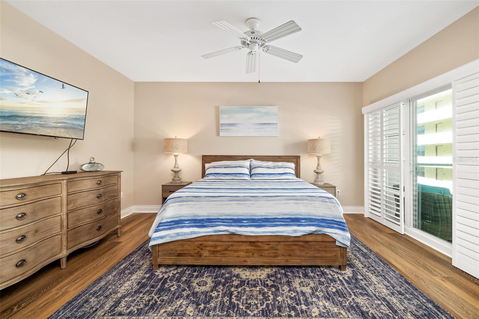 CRESCENT SIESTA KEY - Residential