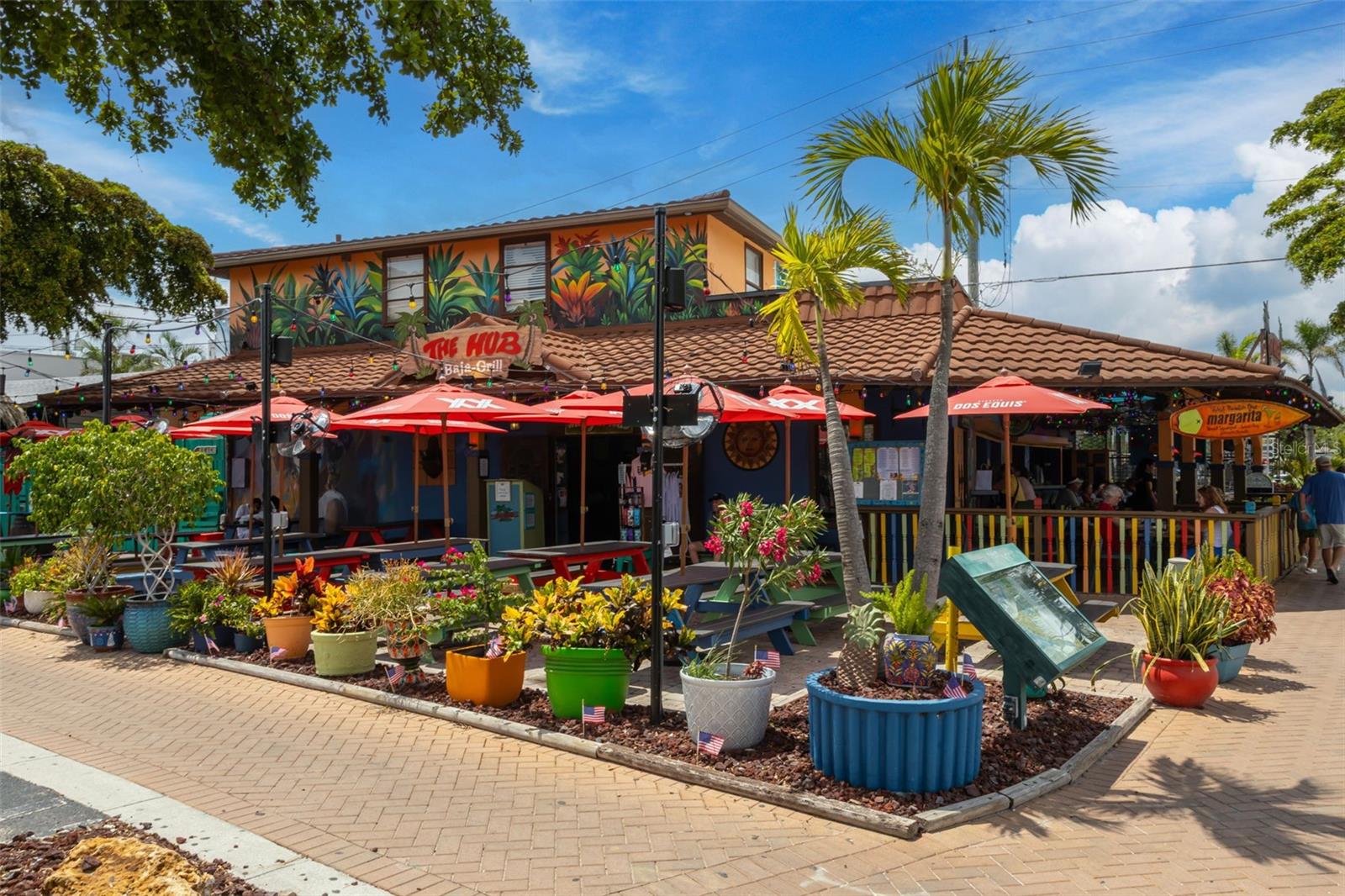 CRESCENT SIESTA KEY - Residential