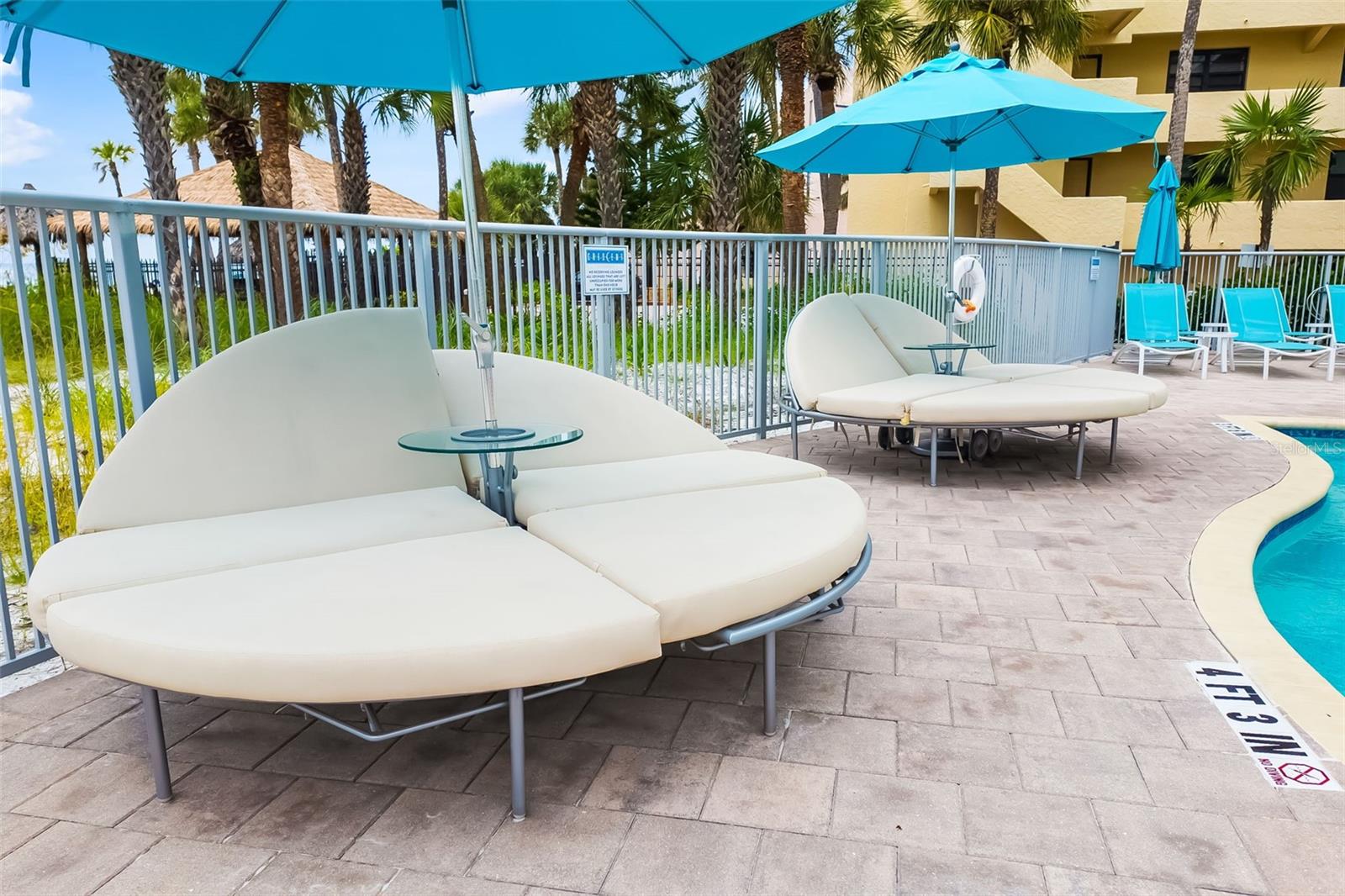 CRESCENT SIESTA KEY - Residential