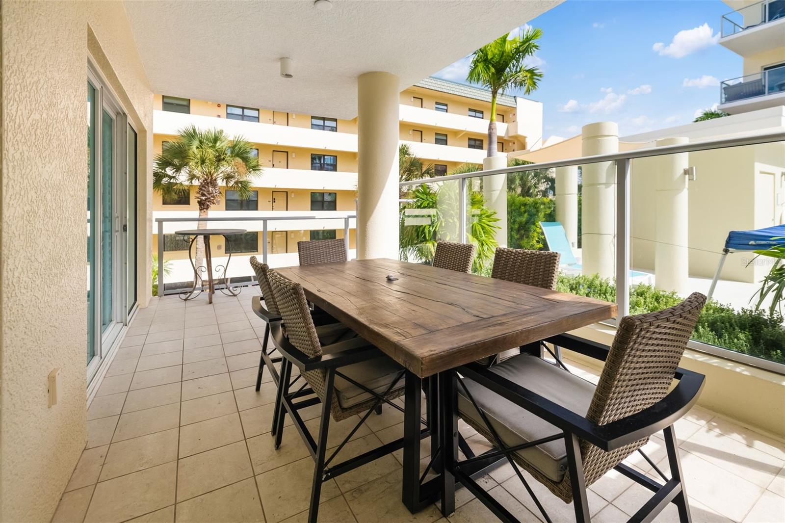 CRESCENT SIESTA KEY - Residential