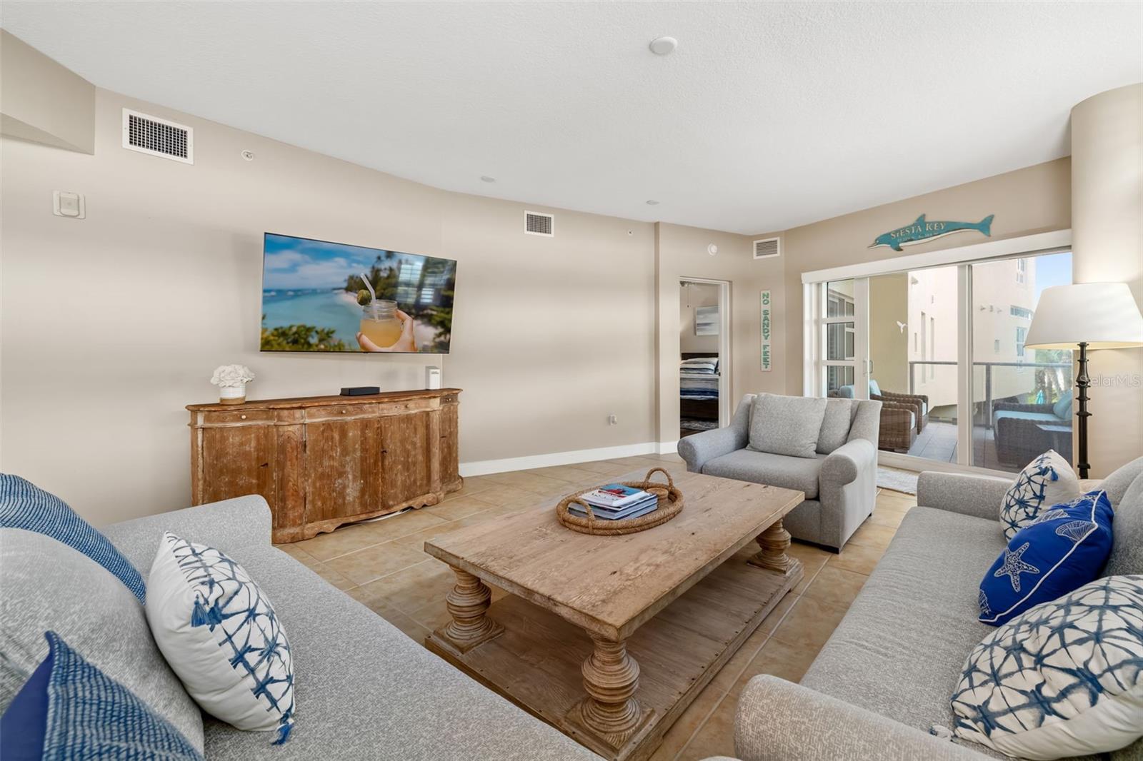 CRESCENT SIESTA KEY - Residential