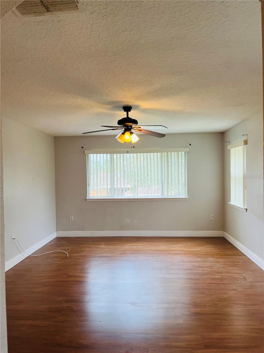 LAGO BUENDIA PH 01 - Residential Lease