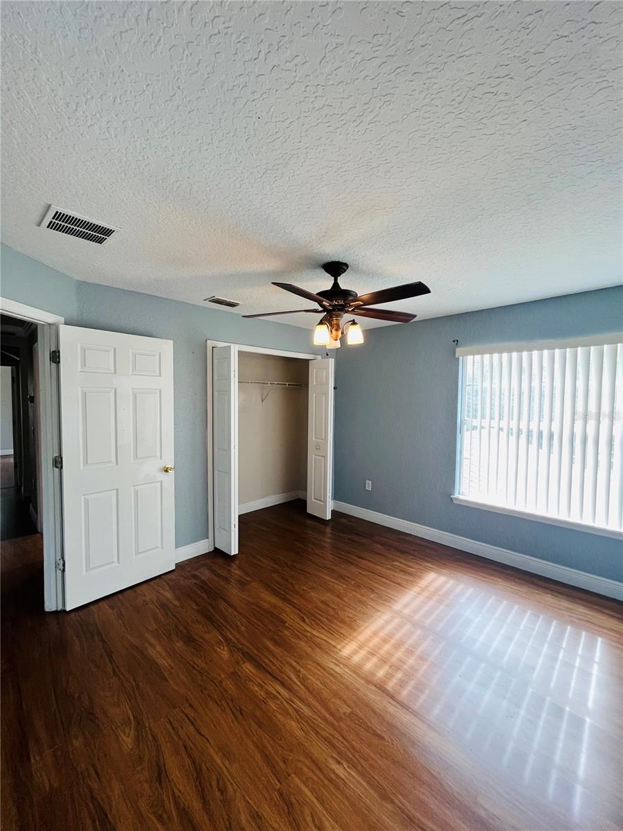 LAGO BUENDIA PH 01 - Residential Lease