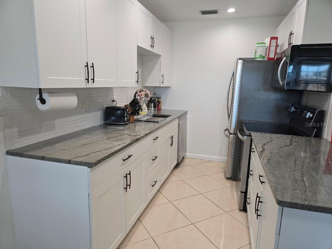 650 PINELLAS POINT DRIVE S 204