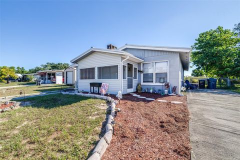 Photo of 1306 Morningside Drive, Lake Wales, FL 33853 (MLS # L4955993)