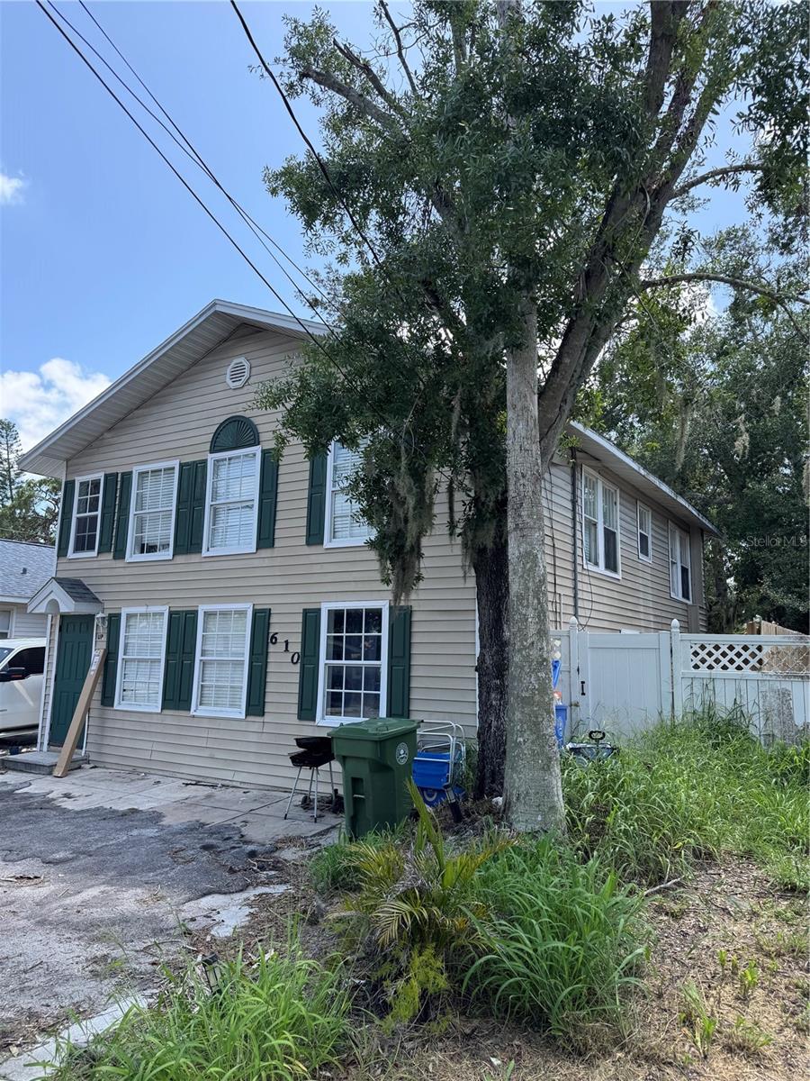 610 21ST STREET W