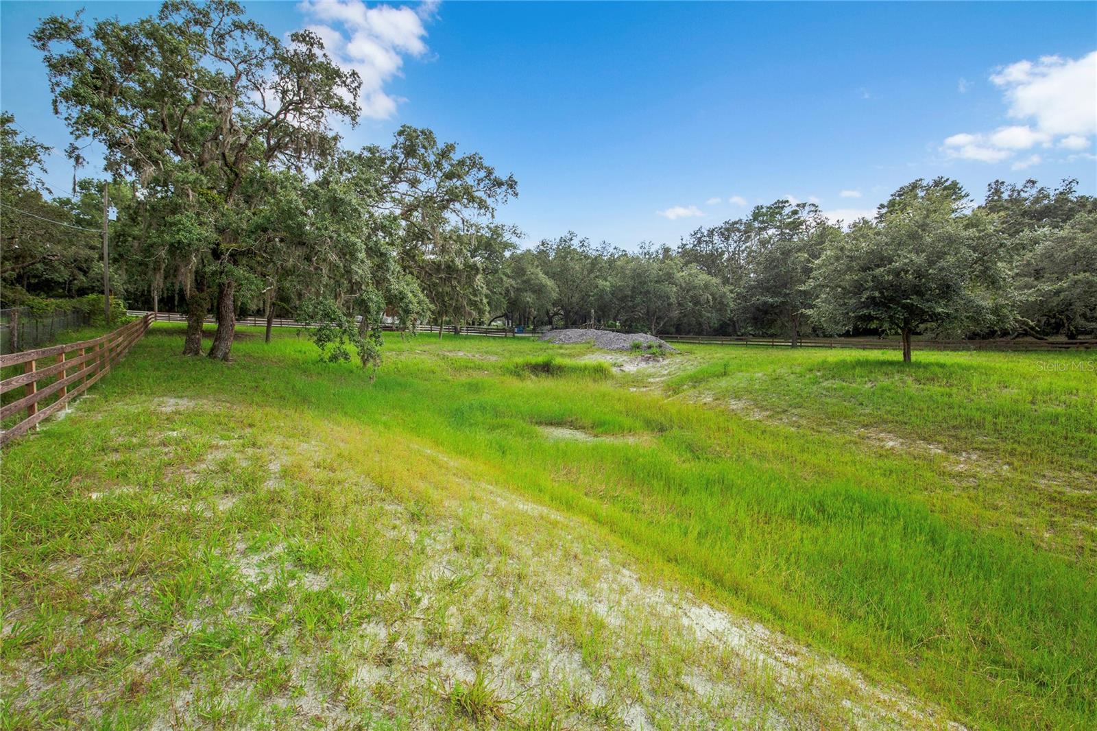 SUNCOAST HIGHLANDS - Land