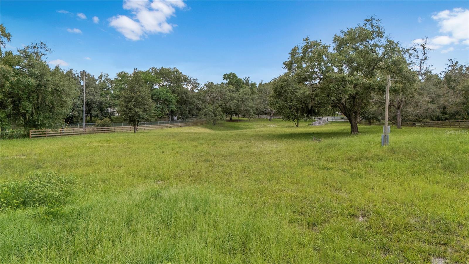 SUNCOAST HIGHLANDS - Land