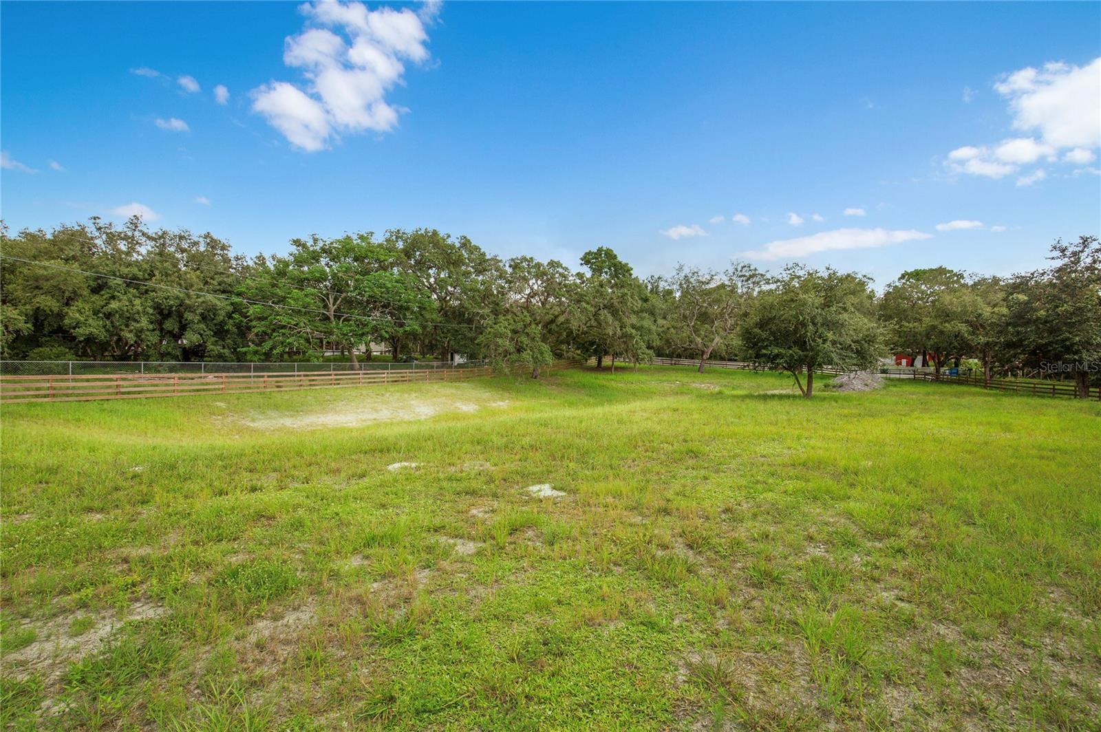 SUNCOAST HIGHLANDS - Land