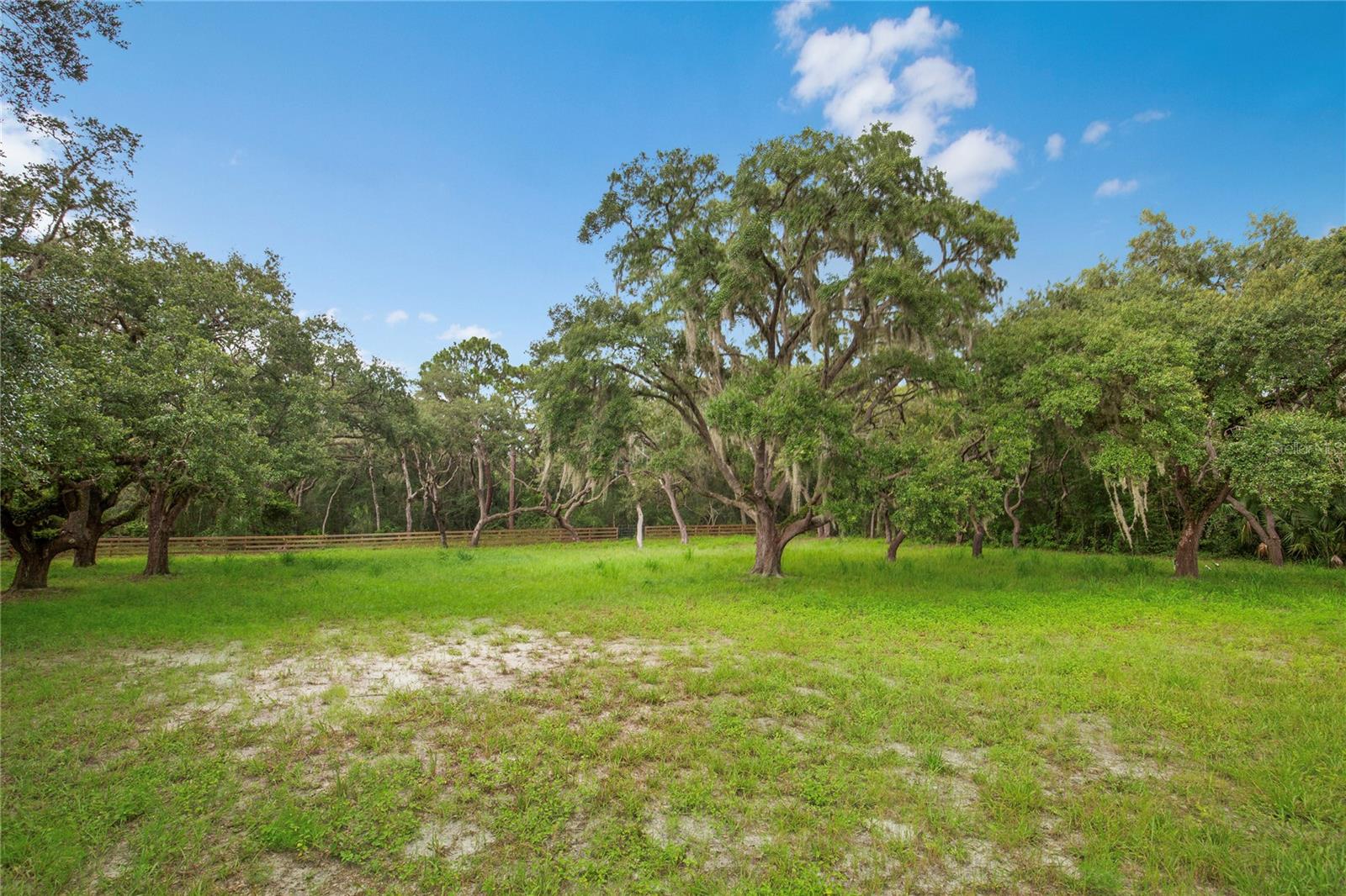 SUNCOAST HIGHLANDS - Land