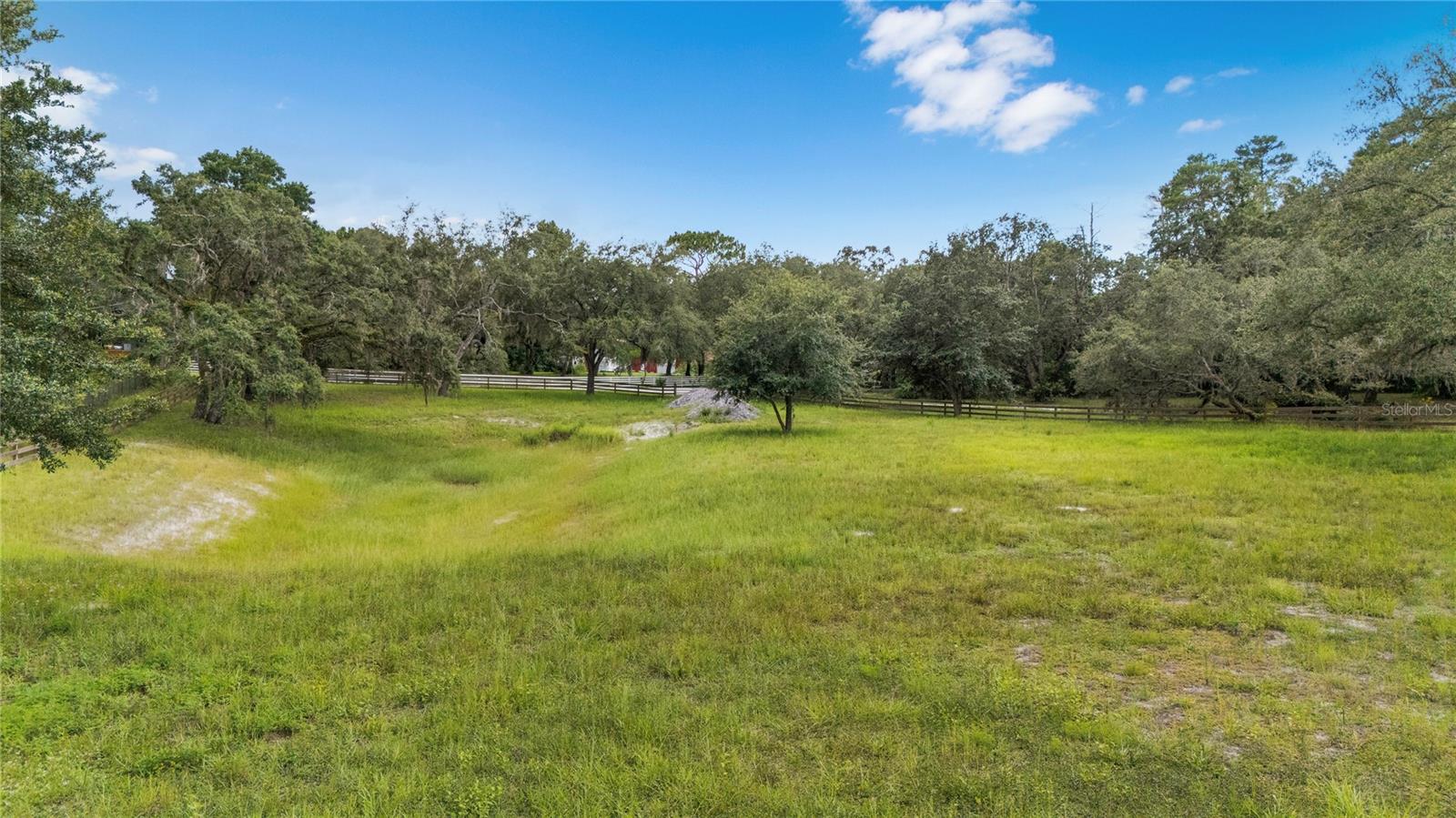 SUNCOAST HIGHLANDS - Land