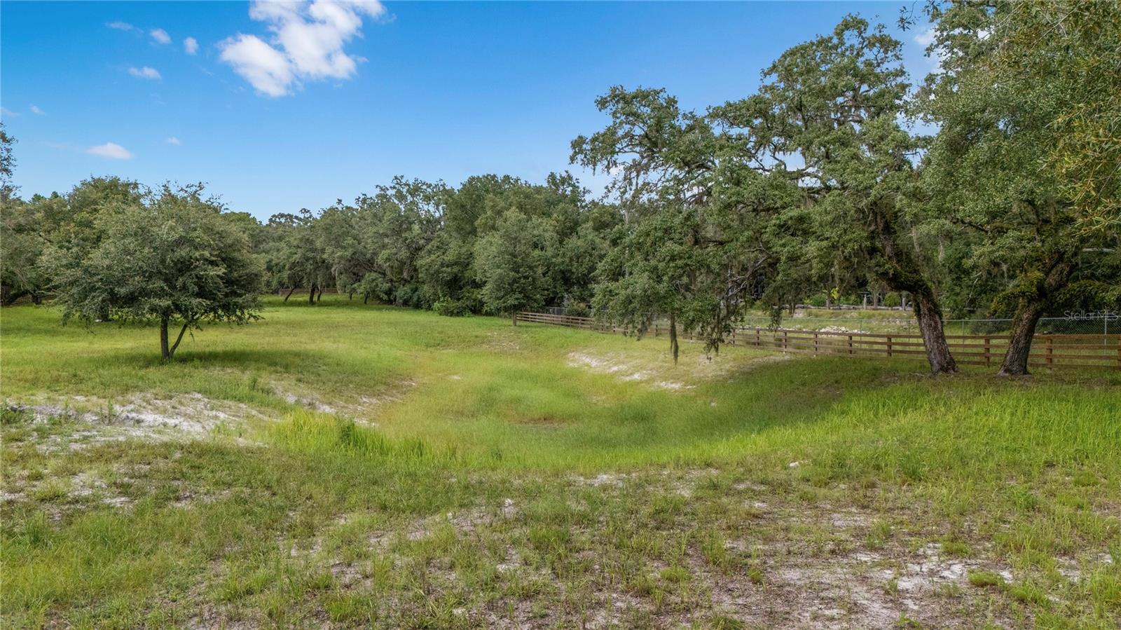 SUNCOAST HIGHLANDS - Land