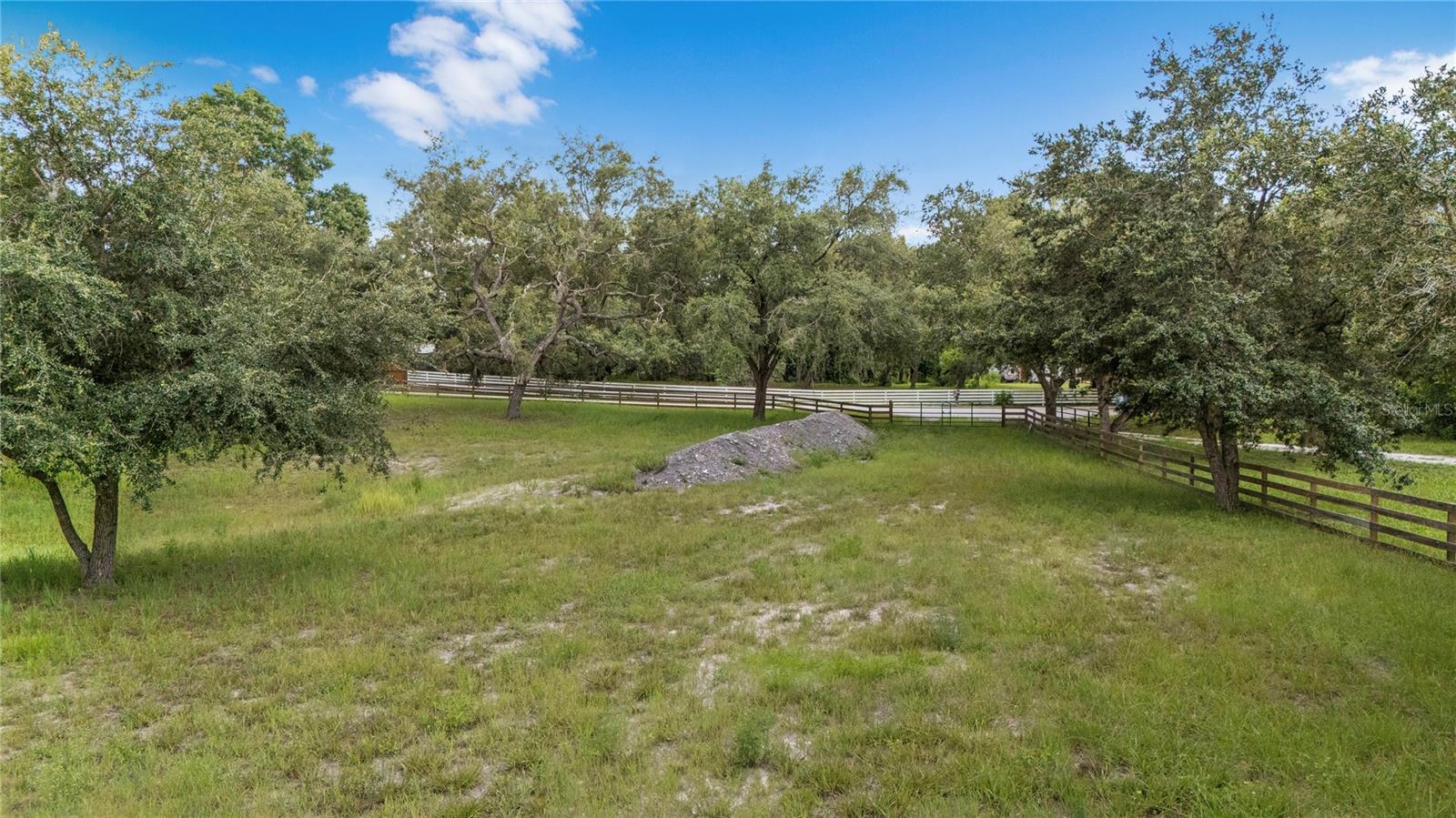 SUNCOAST HIGHLANDS - Land