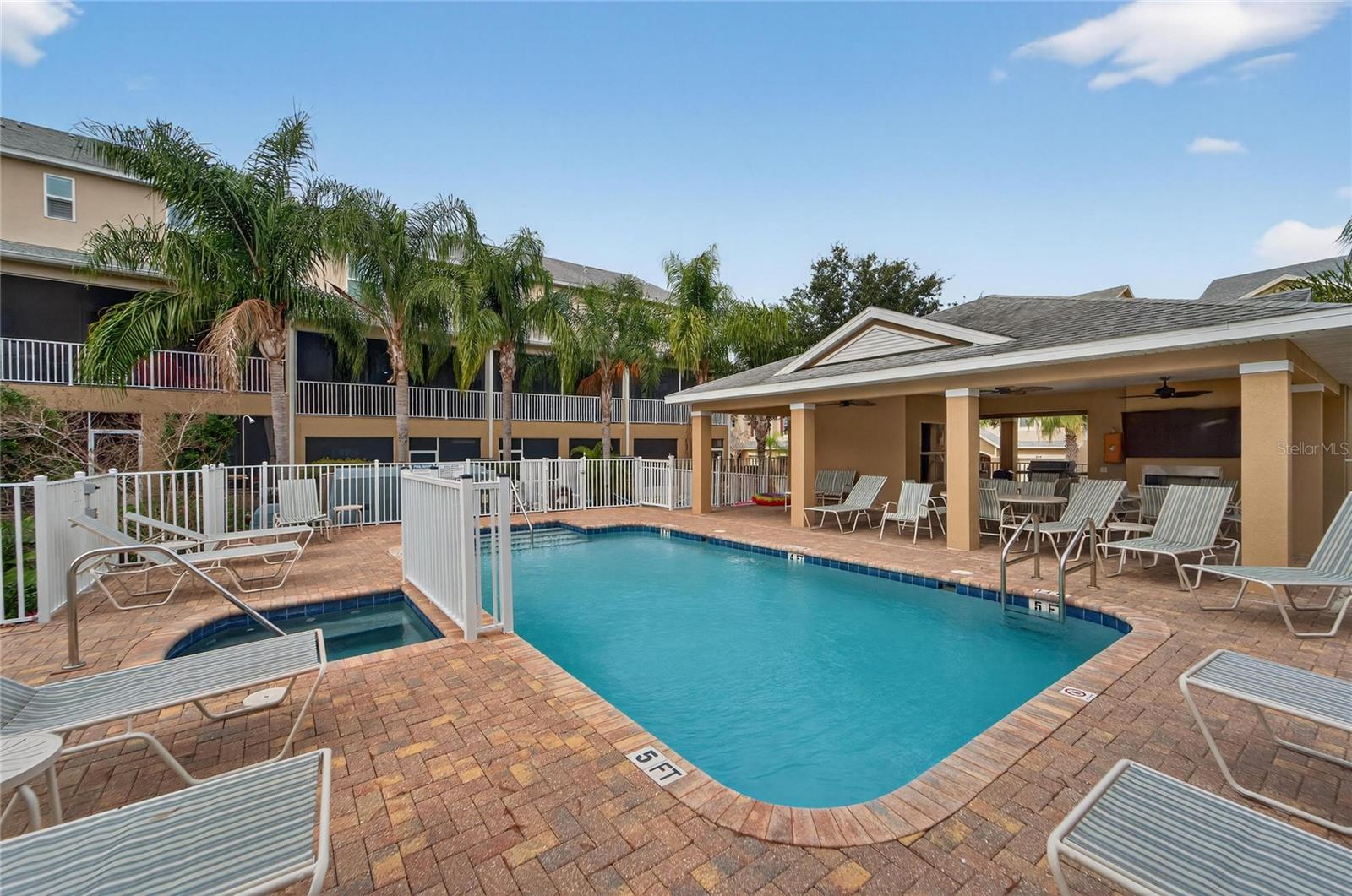 CALLISTA CAY - Residential