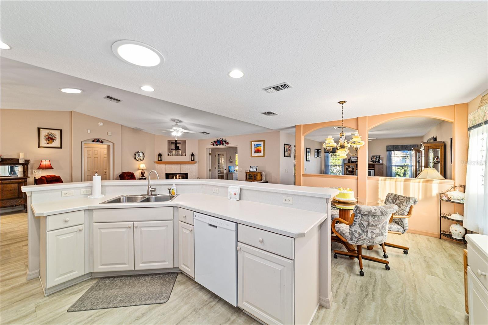 SUMMERGLEN PH 03 - Residential