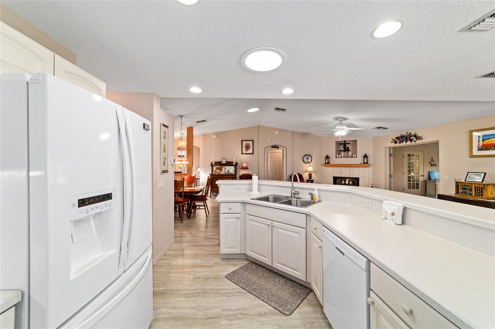 SUMMERGLEN PH 03 - Residential