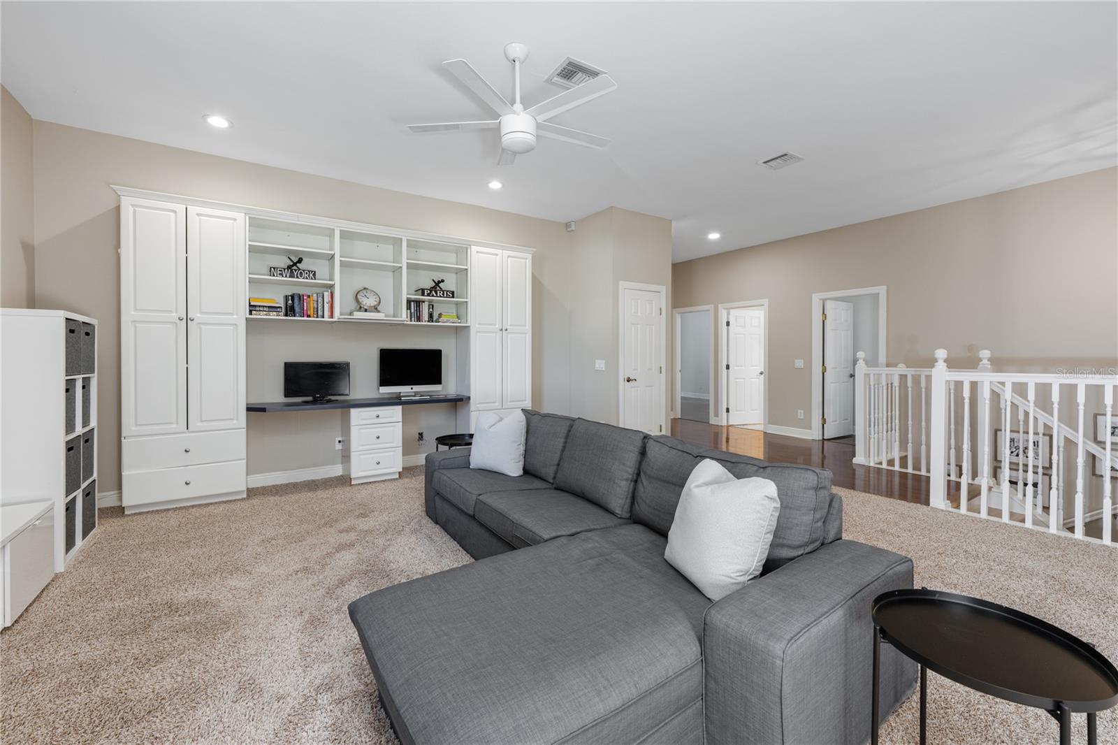 IVANHOE SHORES - Residential