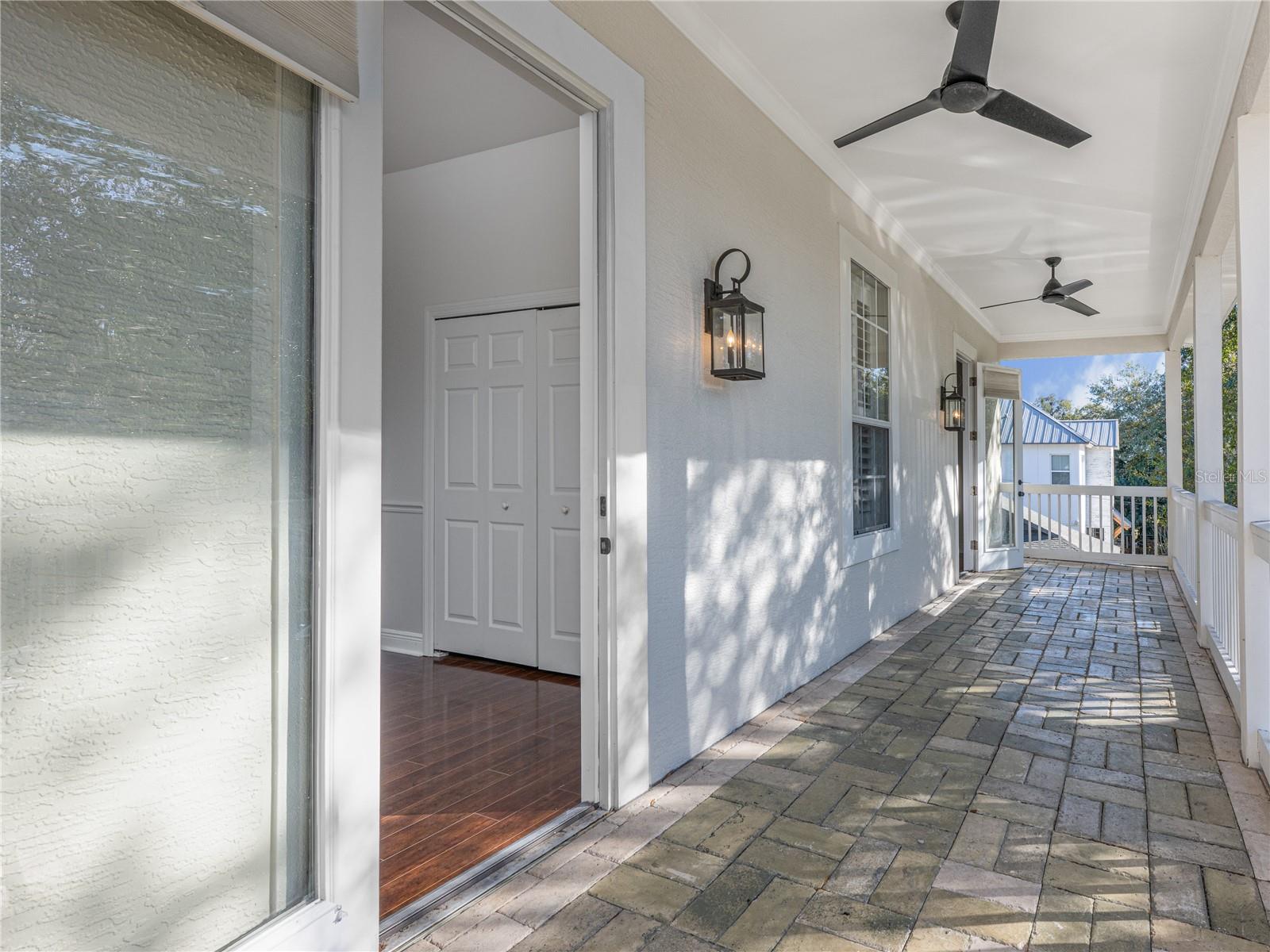 IVANHOE SHORES - Residential