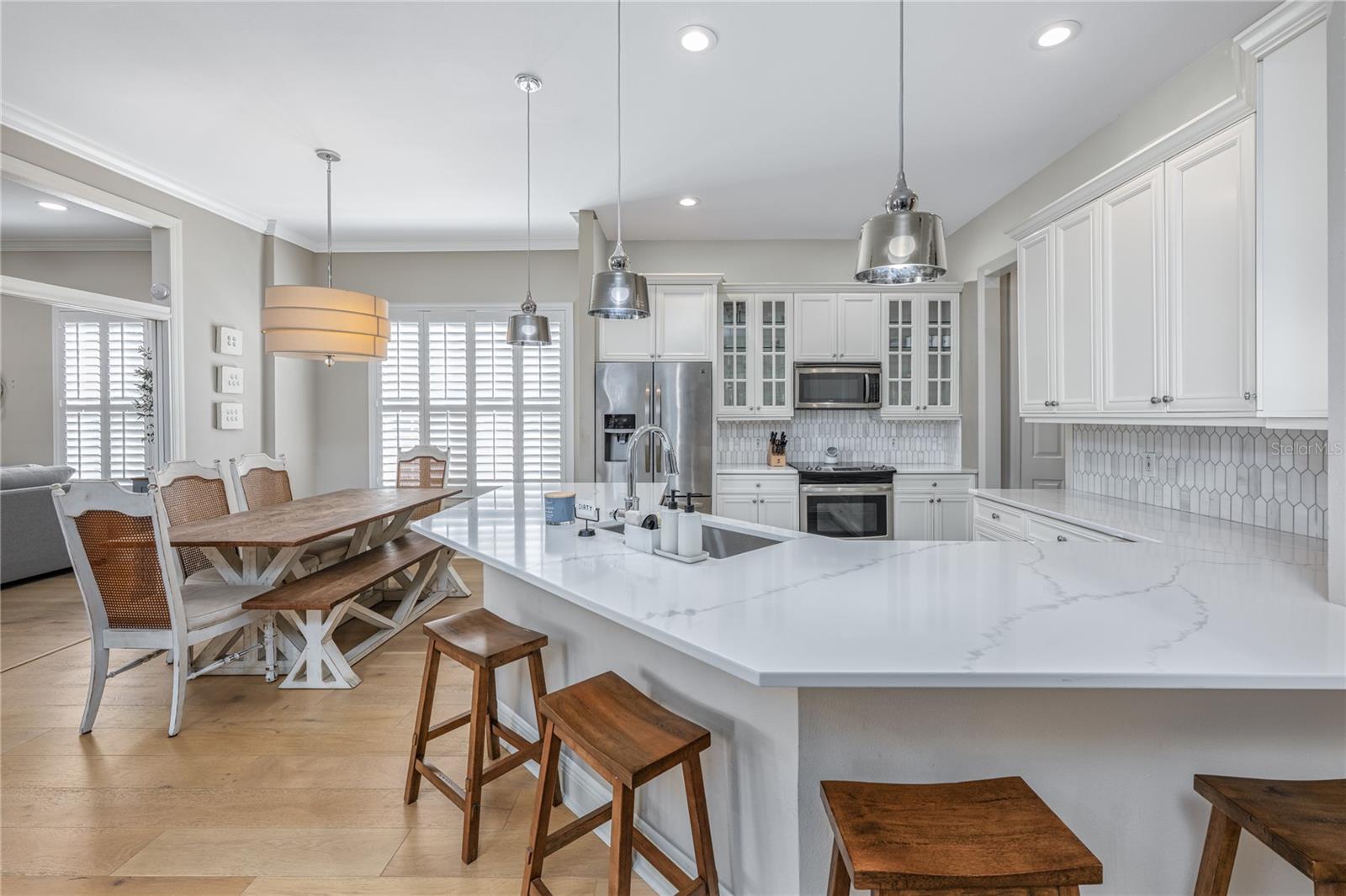 IVANHOE SHORES - Residential