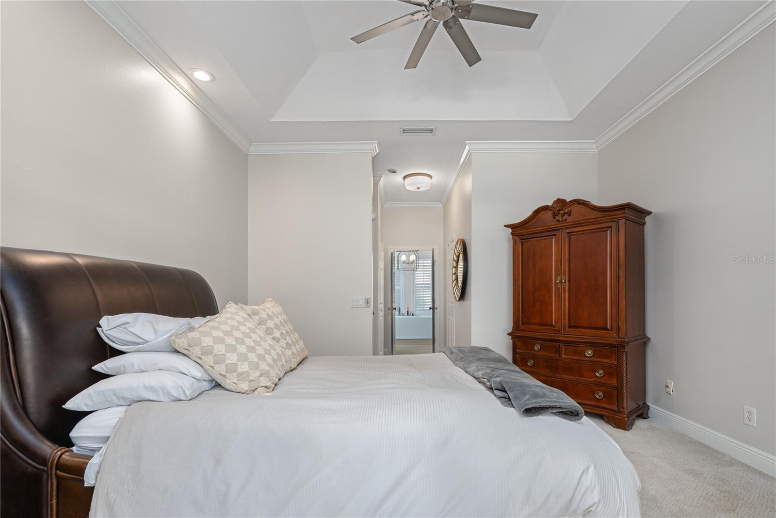 IVANHOE SHORES - Residential