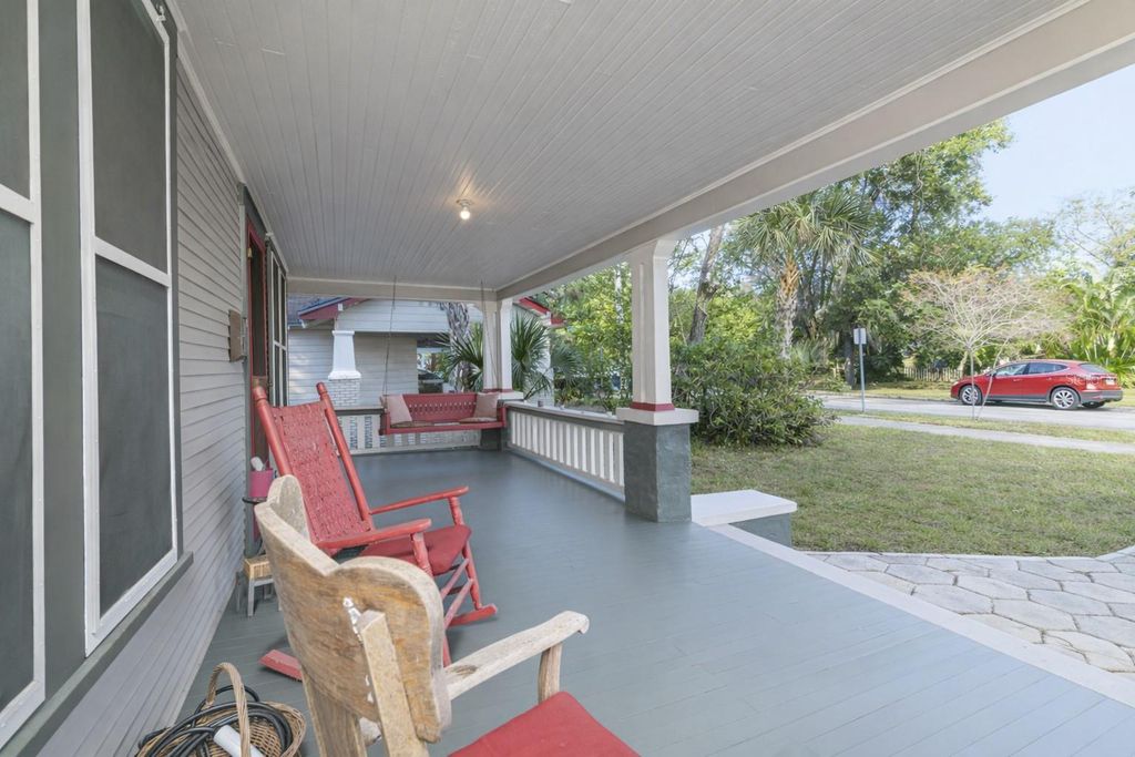 Photo of 6002 Suwanee Avenue, Tampa, FL 33604 (MLS # TB8457731)