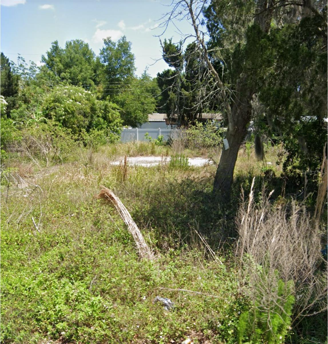 This vacant lot offers the perfect canvas for building your dream home or investment property. Nestled in a peaceful neighbor, this lot combines privacy with community charm. Conveniently located near schools, grocery stores, hospitals, and shopping outlets.