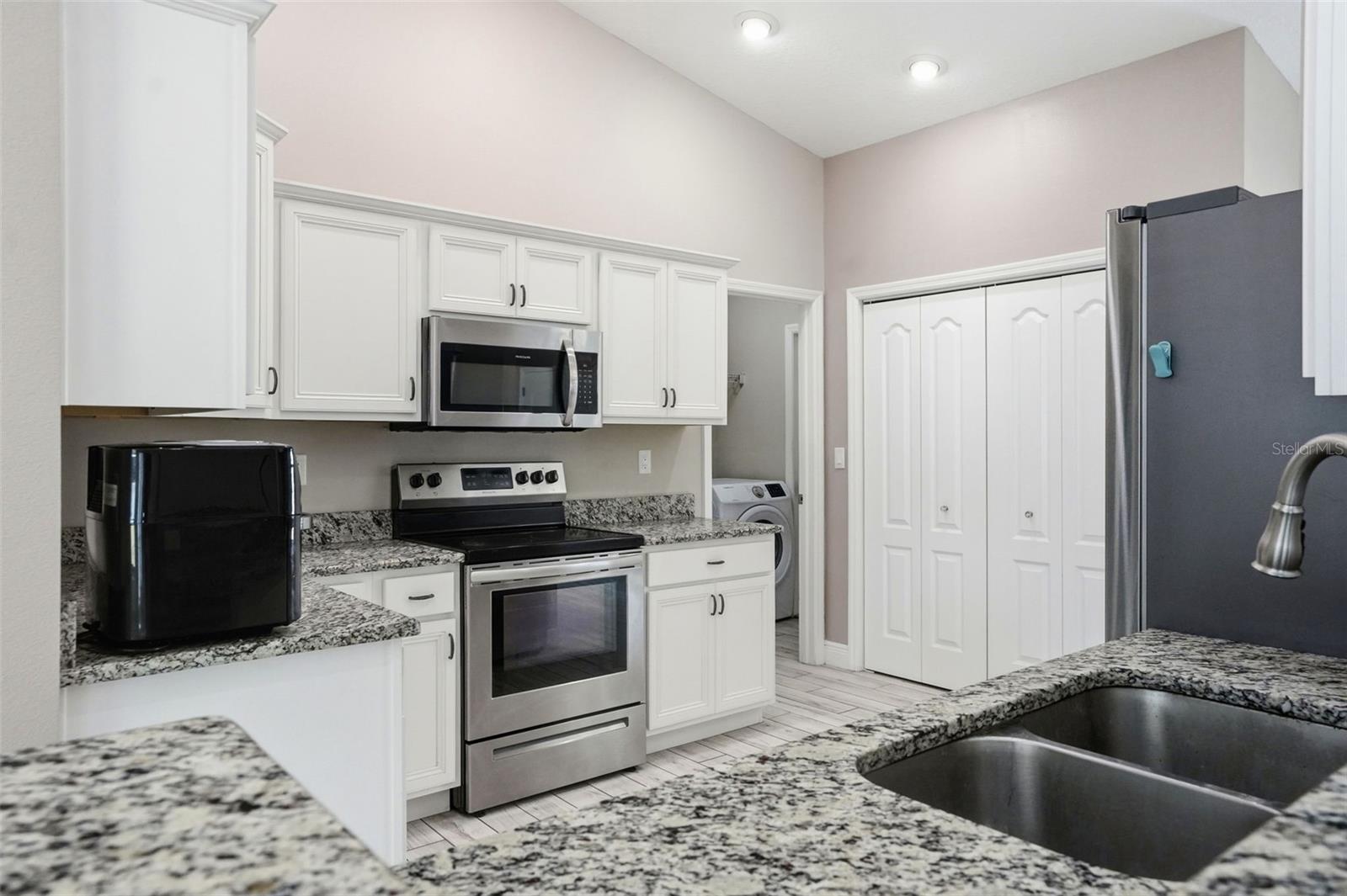 SPRING HILL - Residential