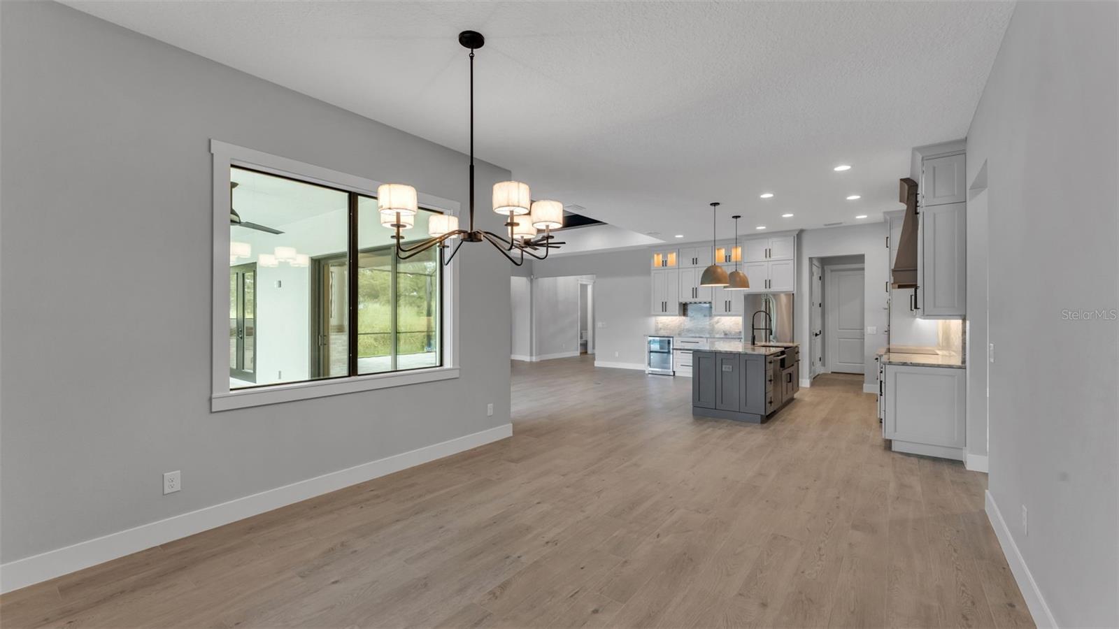 CLIFFSIDE WOODS - Residential