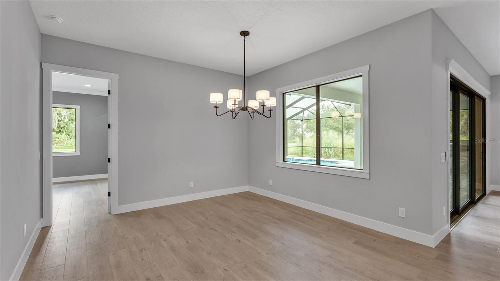 CLIFFSIDE WOODS - Residential