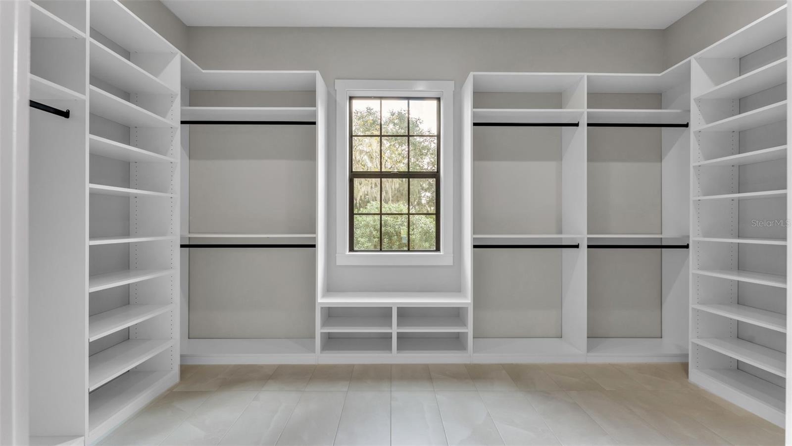 CLIFFSIDE WOODS - Residential