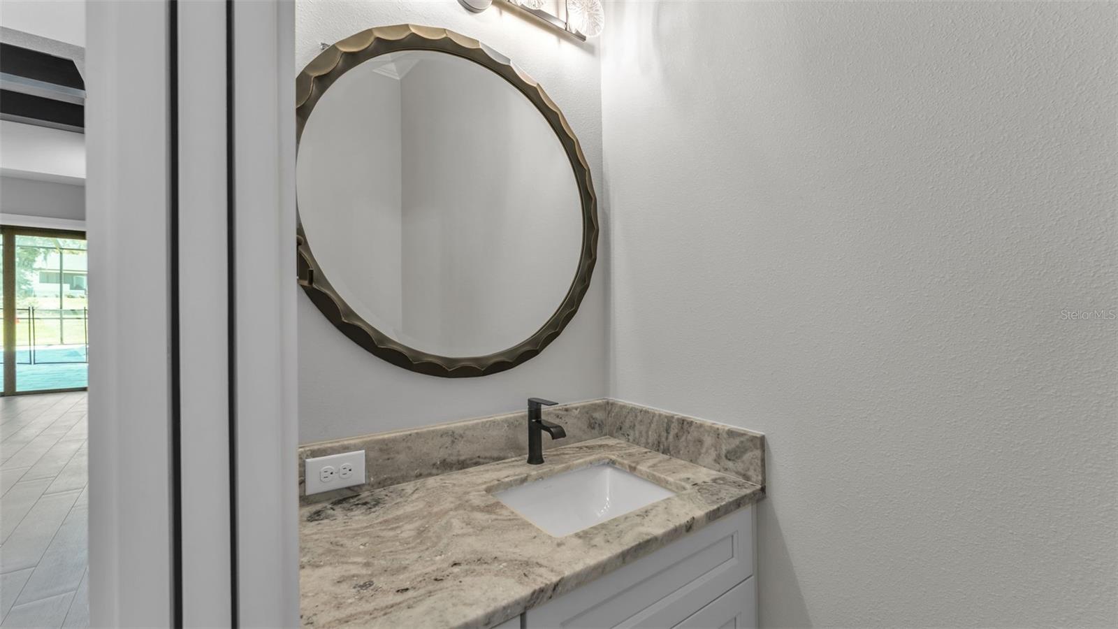 CLIFFSIDE WOODS - Residential