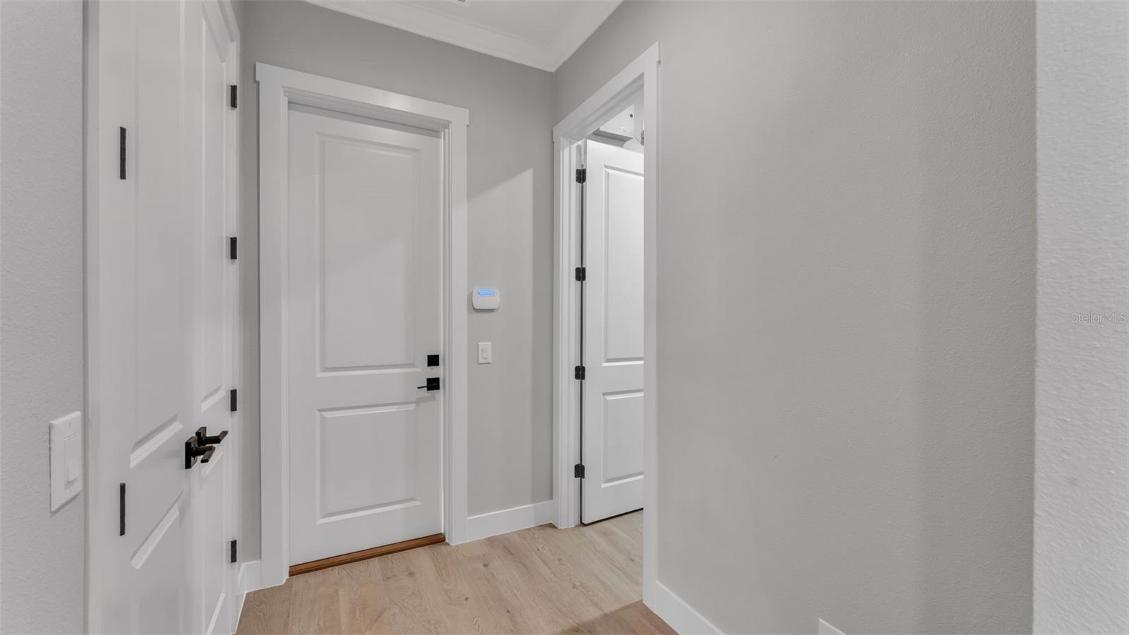 CLIFFSIDE WOODS - Residential