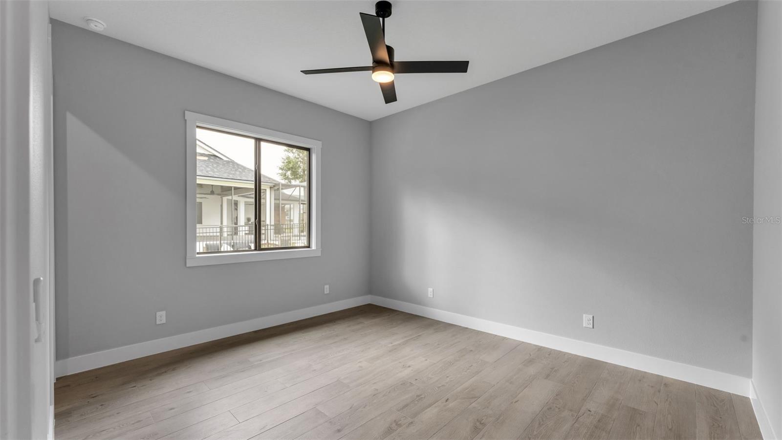 CLIFFSIDE WOODS - Residential