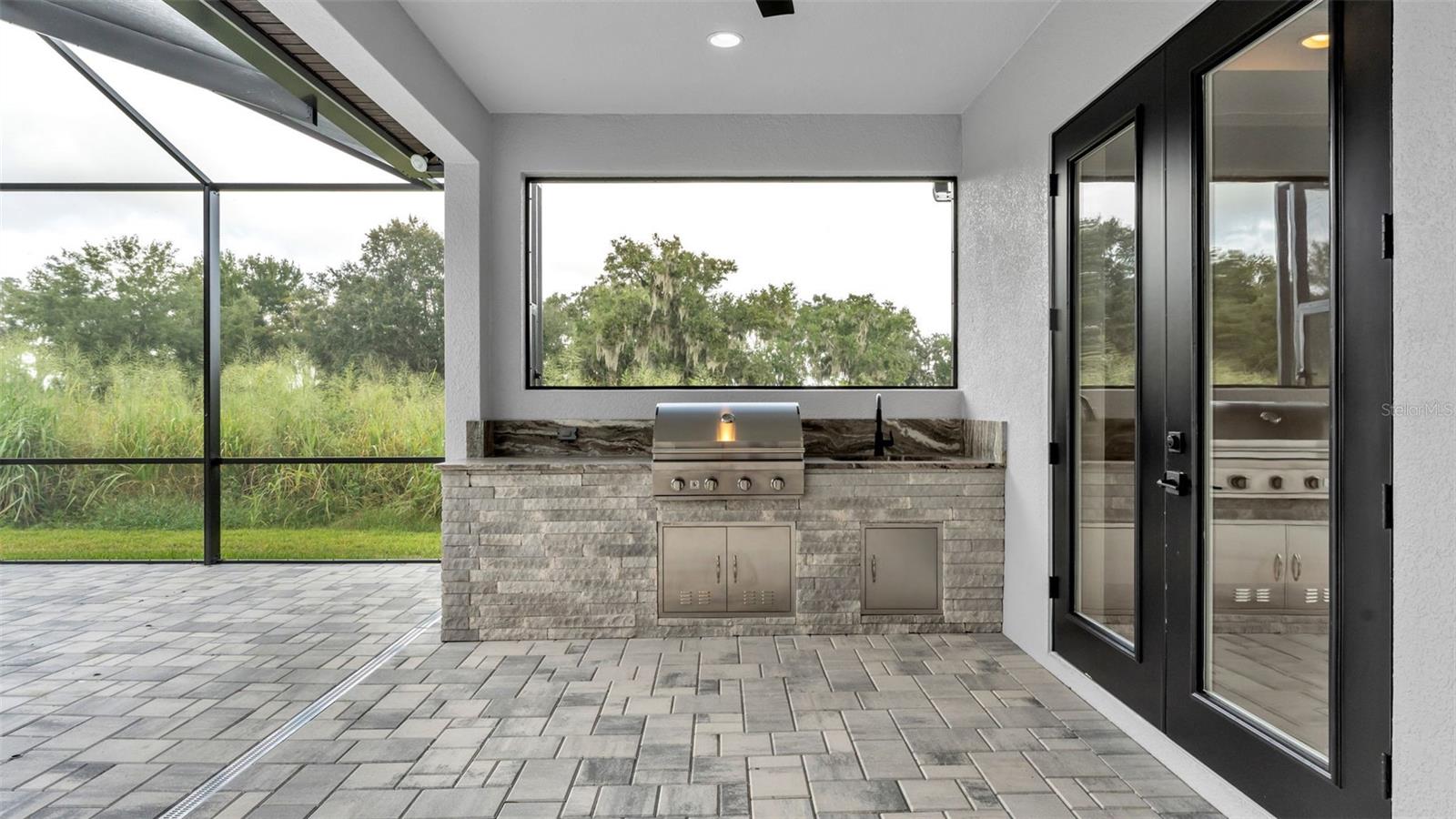 CLIFFSIDE WOODS - Residential