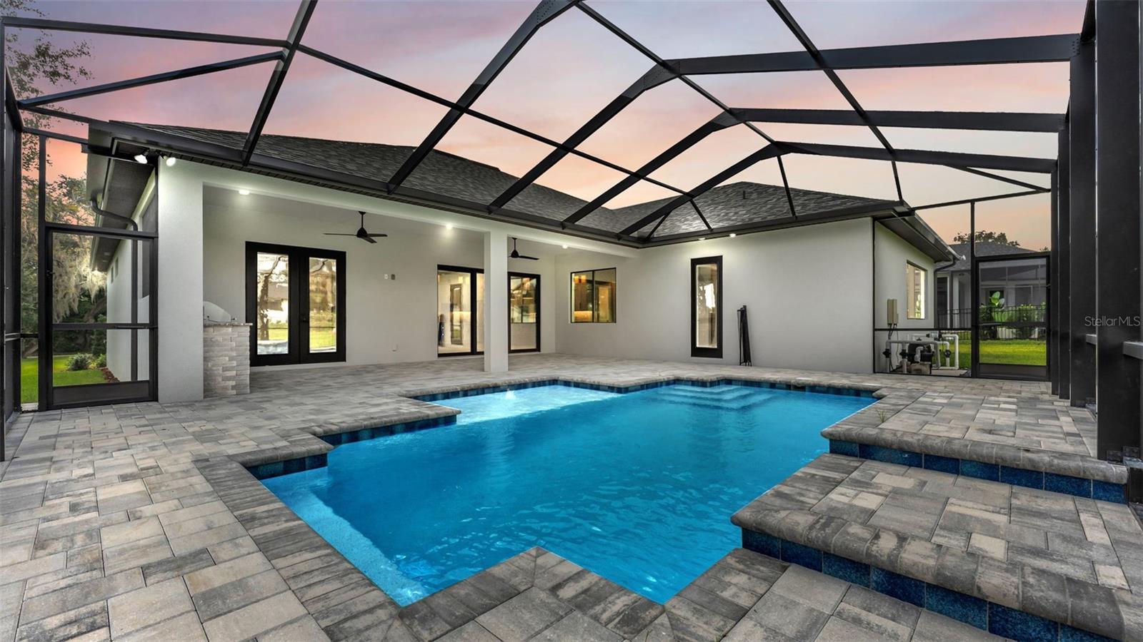 CLIFFSIDE WOODS - Residential