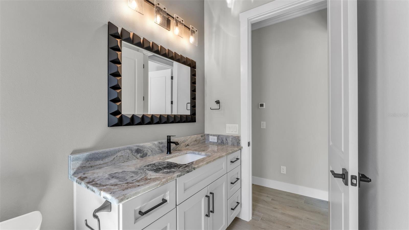 CLIFFSIDE WOODS - Residential