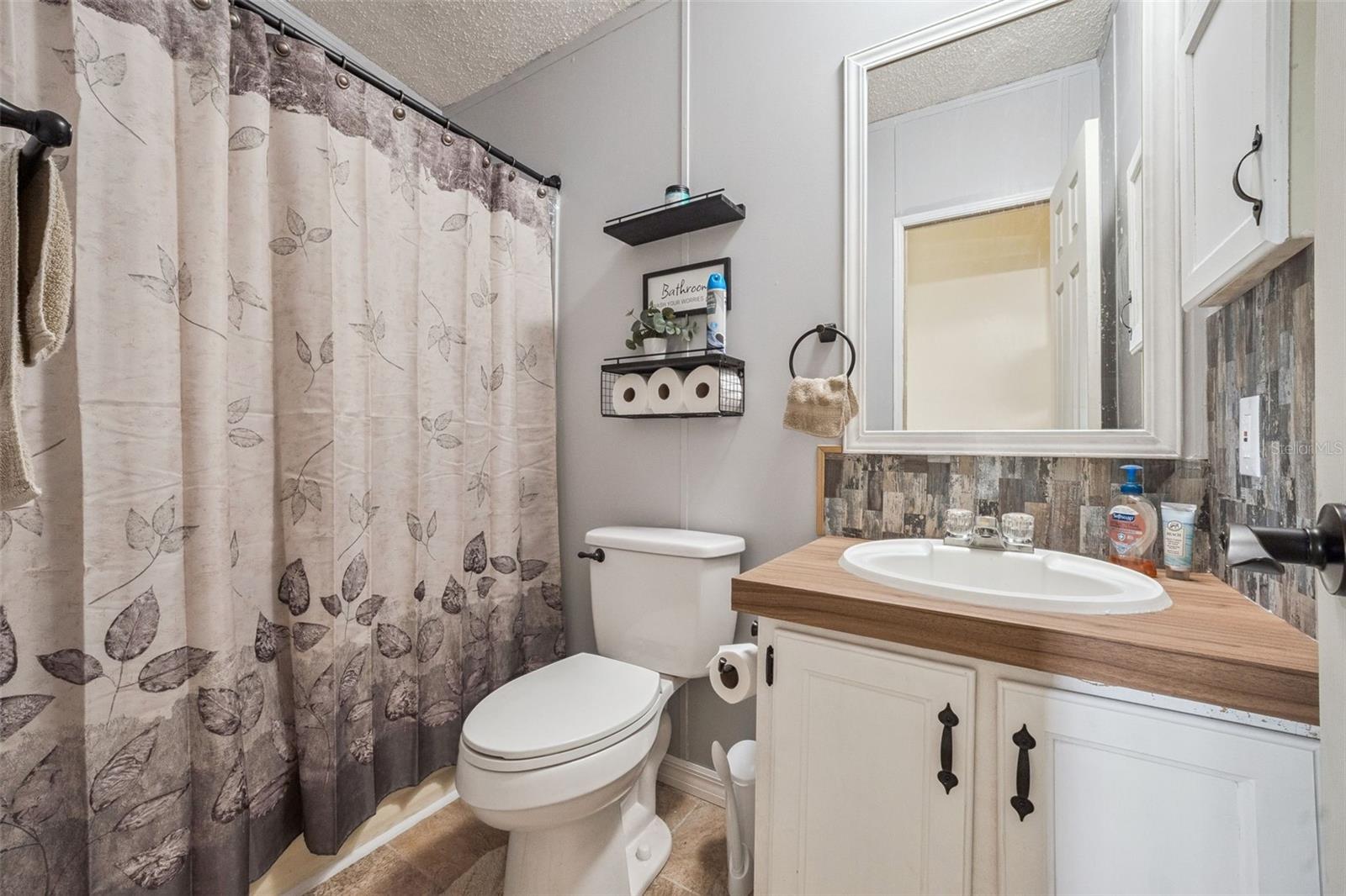 QUAIL RIDGE ESTATES - Residential