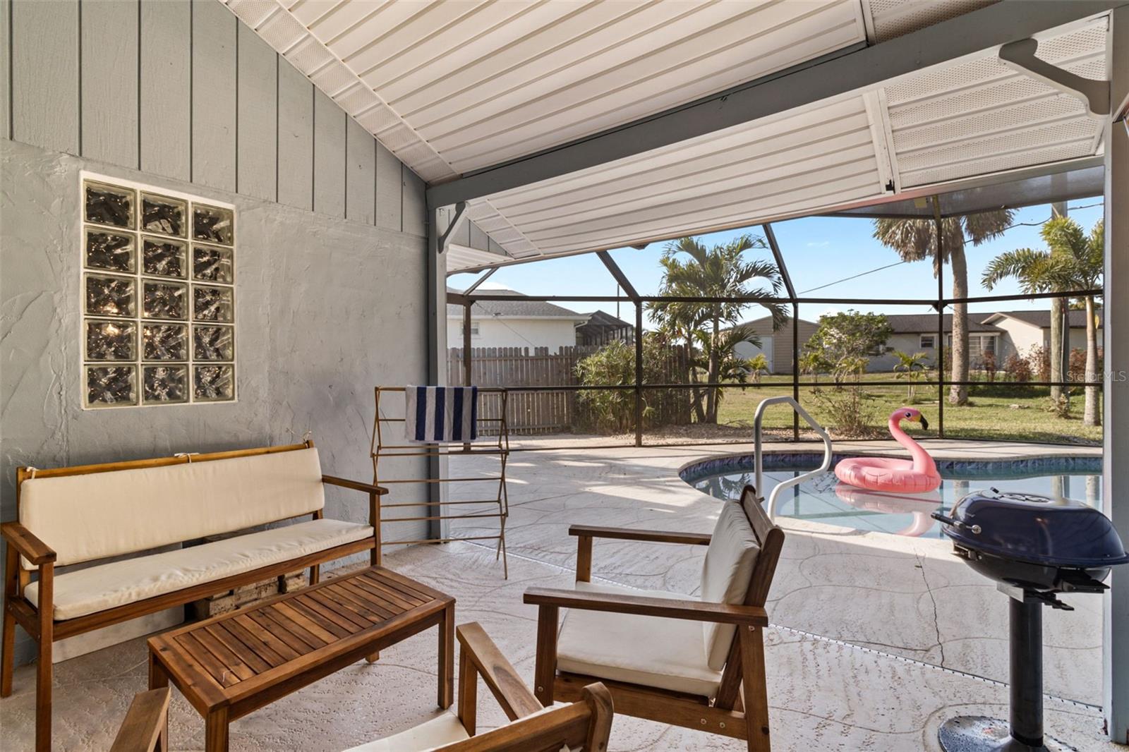 CHARLOTTE PARK - Residential